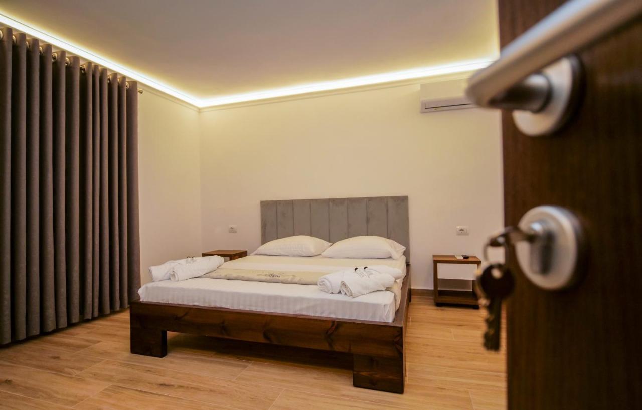 Vila Fatos Qama Berat Exterior photo